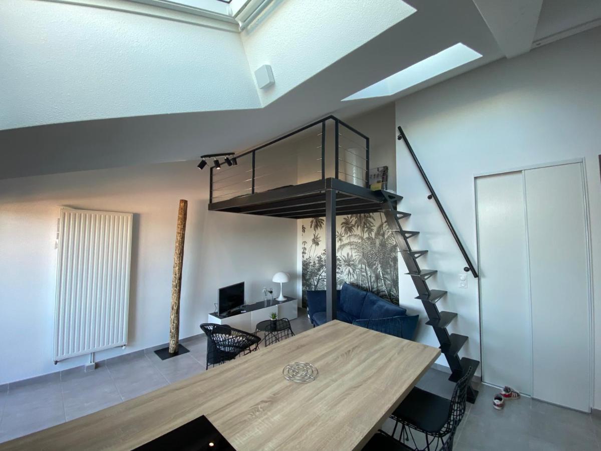 Appart & Fleurinoise Balcon Ascenseur Climatisation Fleurieux-sur-lʼArbresle المظهر الخارجي الصورة